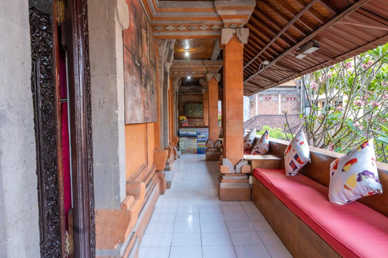 Maharani Hostel *